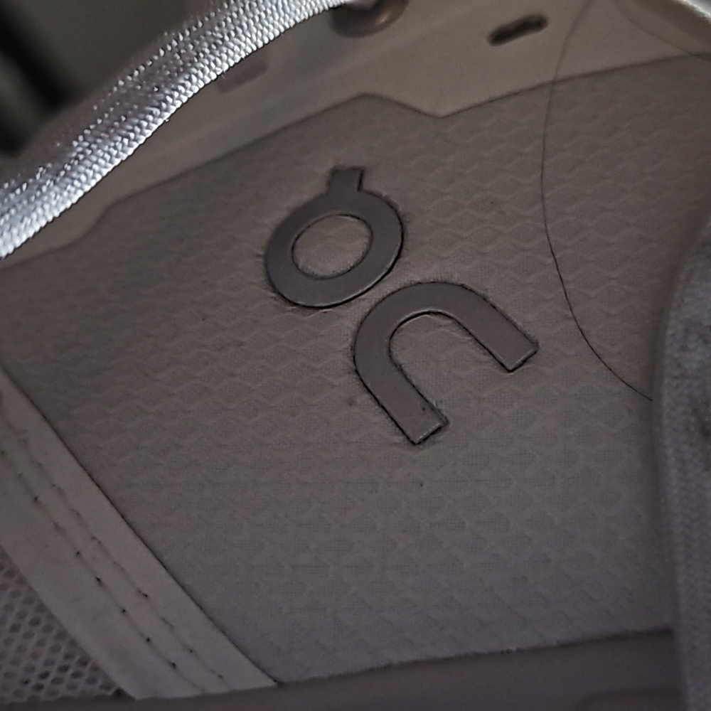 Womens Oncloud Sneakers